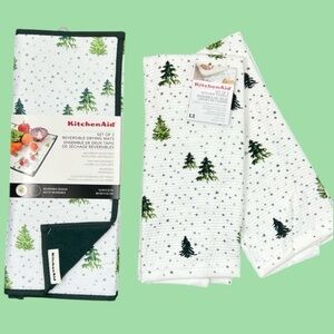 KitchenAid - ‘Winter Evergreens bundle’ dish towels (2) & drying mats (2). NWT